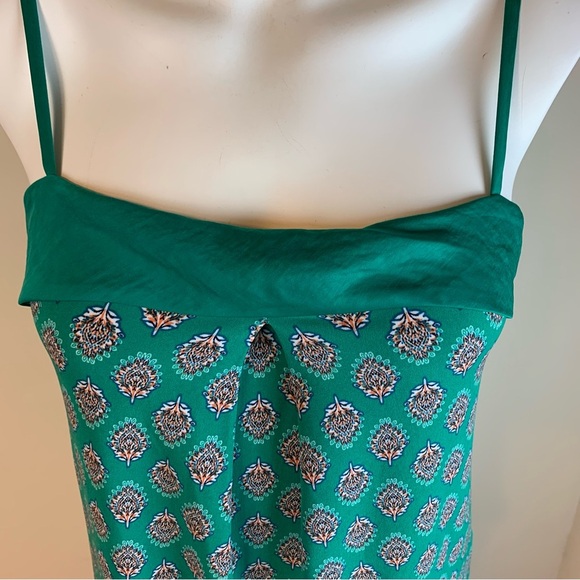 Banana Republic Factory Green Print Spaghetti Strap Casual Top- XS - Picture 2 of 10